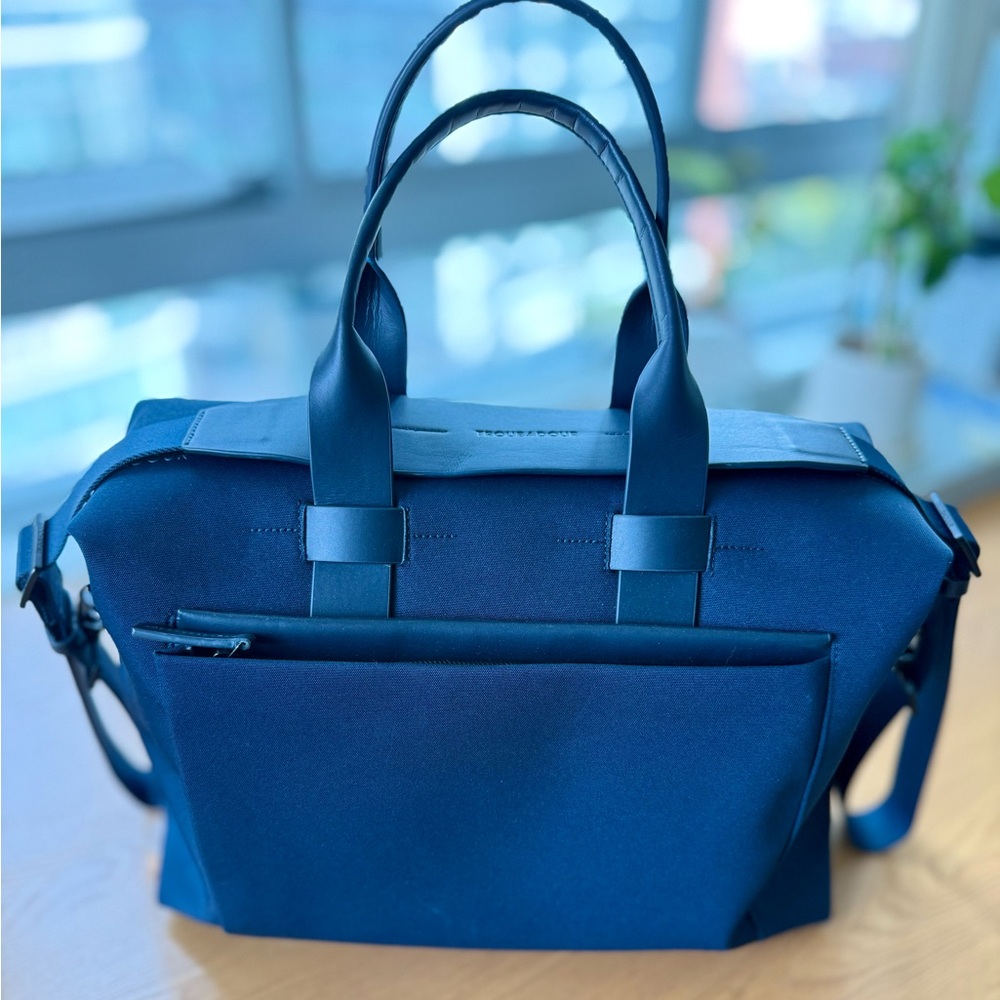 Troubadour Daytripper Carry All In Navy - image 1